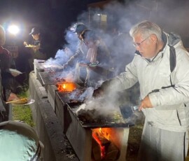 那須名物、なーさん焼きそばには行列ができていました